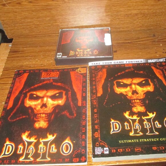 Diablo II (PC Game from Blizzard) w/ Strategy Guide (2000) - Picture 1 of 12